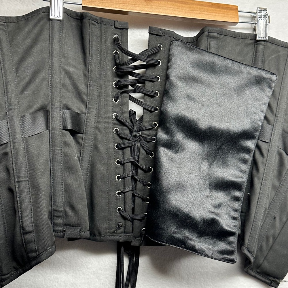 Vollers Corset Top Women EU 36 Black Satin Lace Up Steel Boned Made in England - Picture 9 of 16